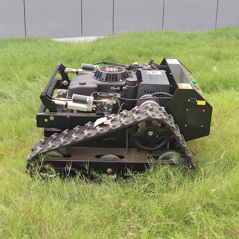 mesin pemotong rumput